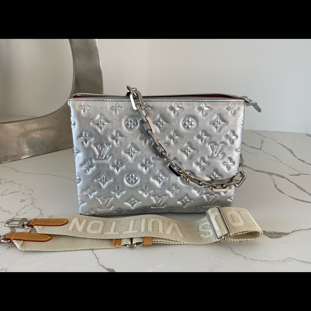 🦄 Silver Louis Vuitton Coussin PM - Picture 7 of 15